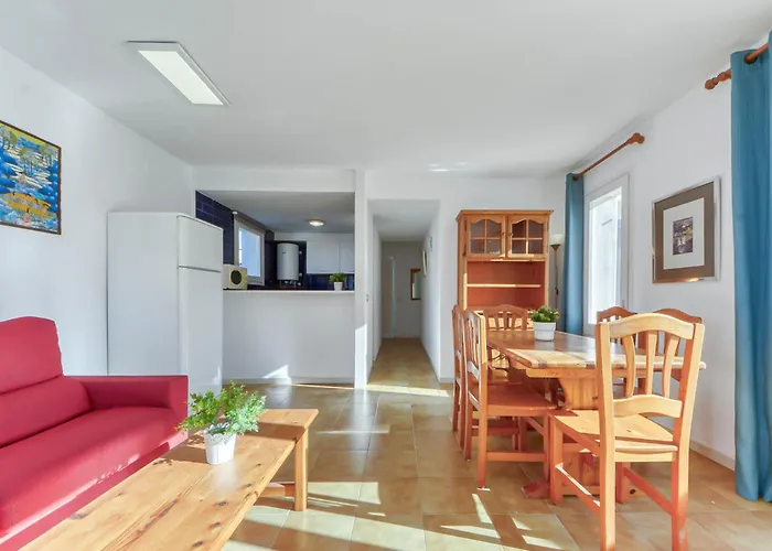 Apartment Platja De Roses-6 By Interhome