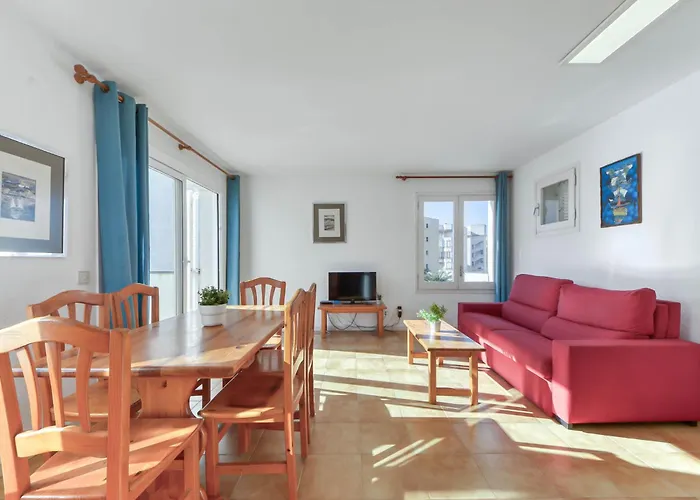 Apartment Platja De Roses-6 By Interhome